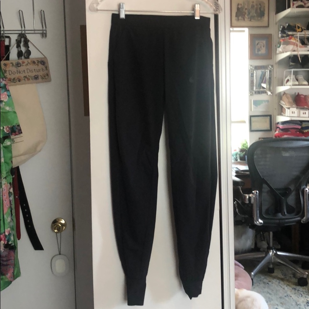 Never worn Nike dry fit pants